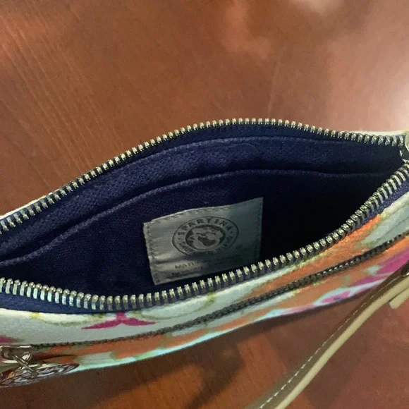 Spartina 449 wristlet - Picture 4 of 5